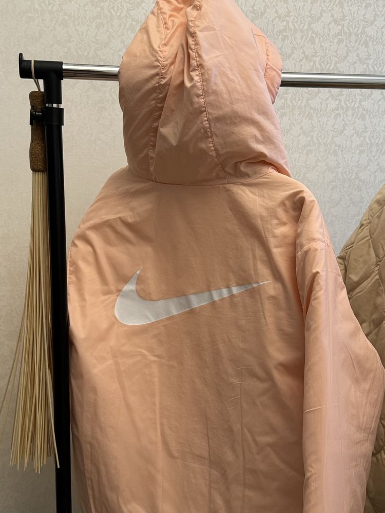 Куртка Nike размер S