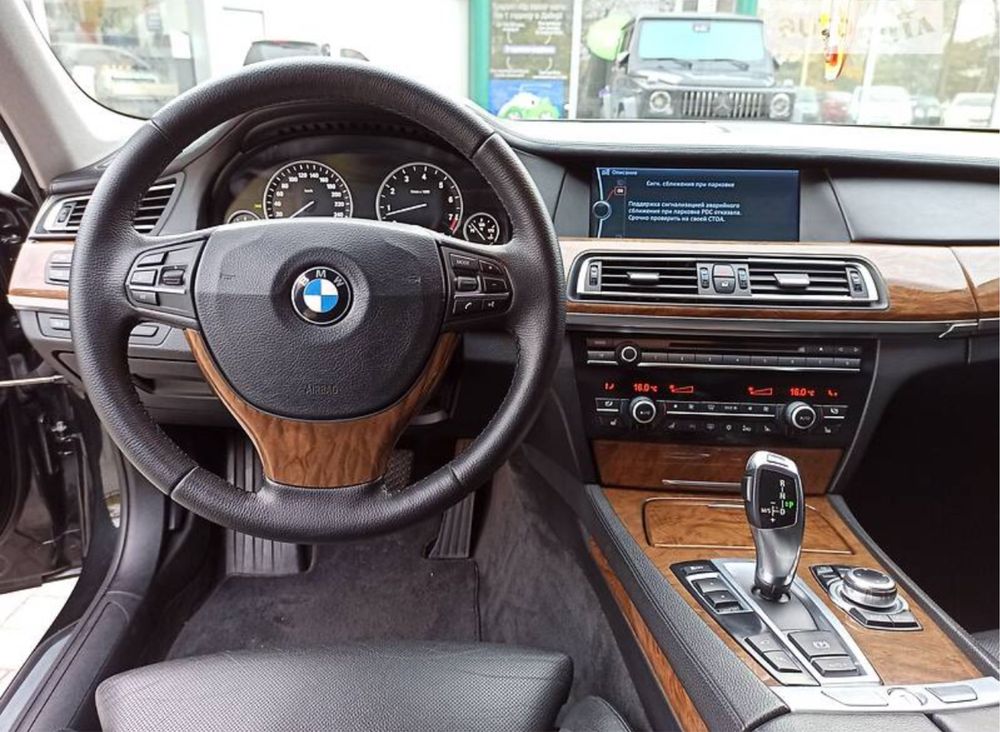 Продам BMW 740IL F01 2009 года