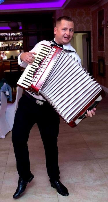 Akordeonista do zadań specjalnych :)