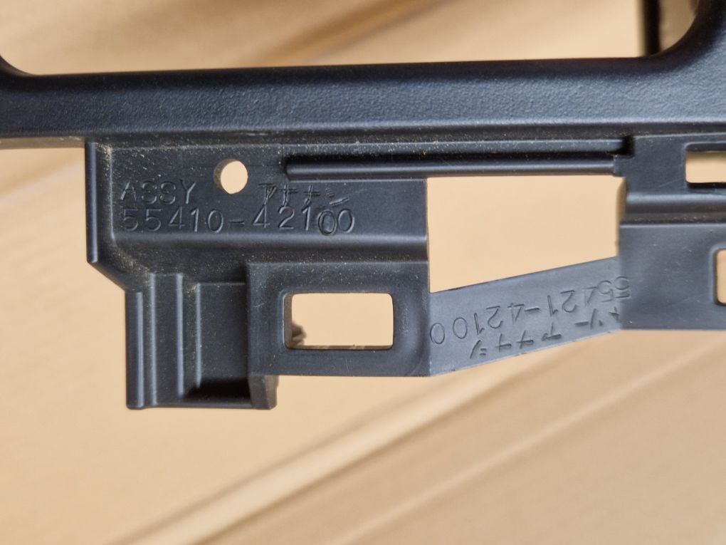 Ramka dekor maskownica radia panel środkowy Toyota RAV4 II lift