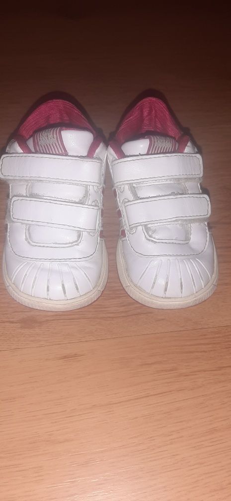 Buciki adidas 20/12 cm białe dziewczynka