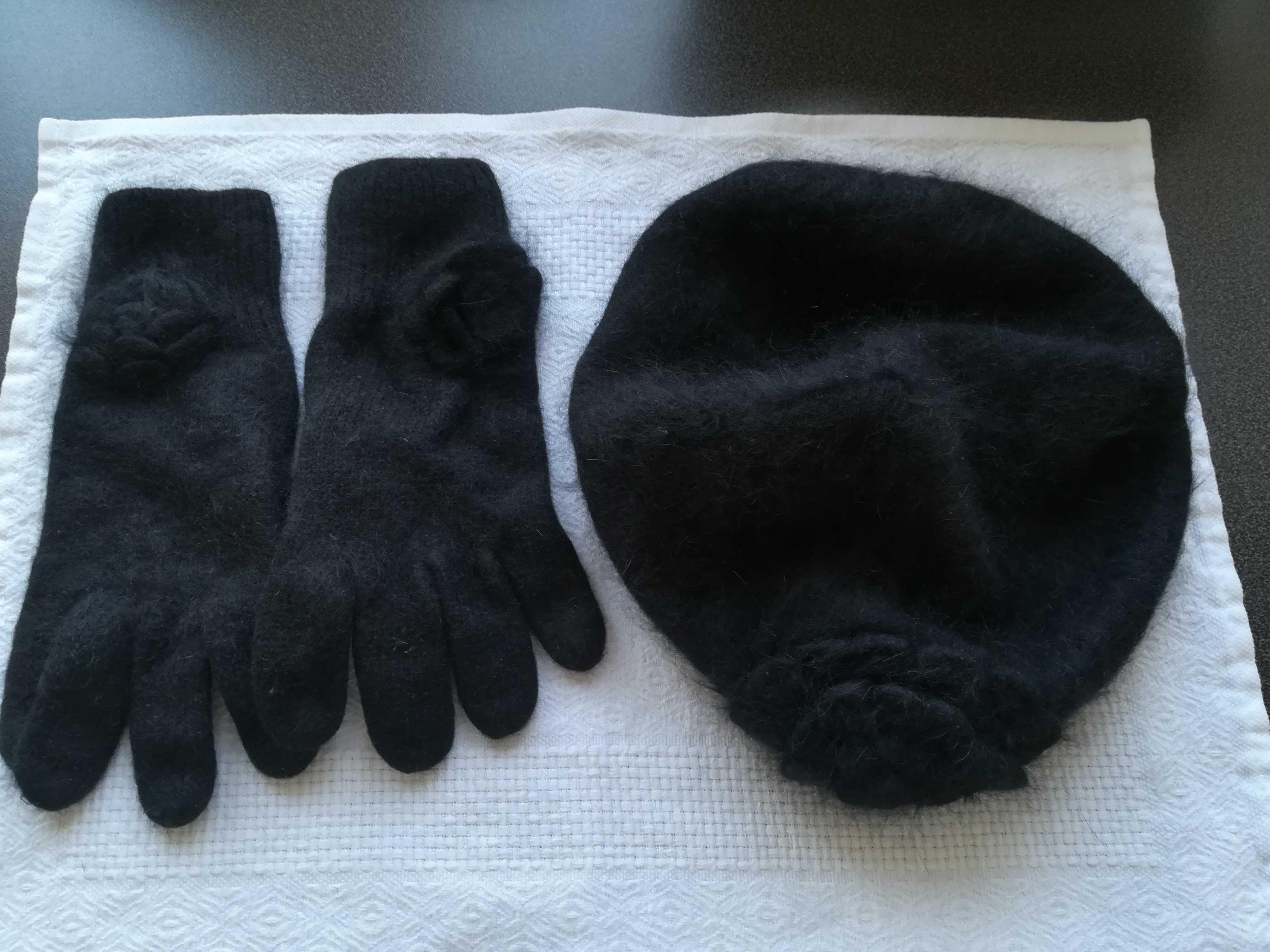 czapka, berecik rękawiczki czarny komplet, okazja na chłodniejsze dni