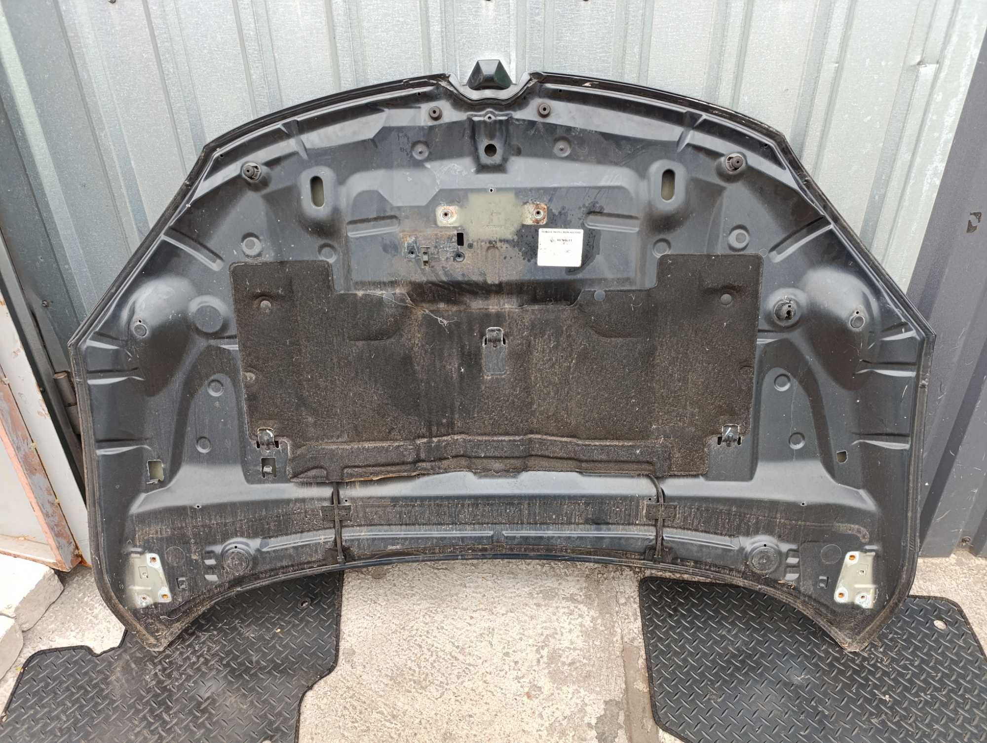 Капот Renault Megane 3 2008-13г.в., дорестайлинг