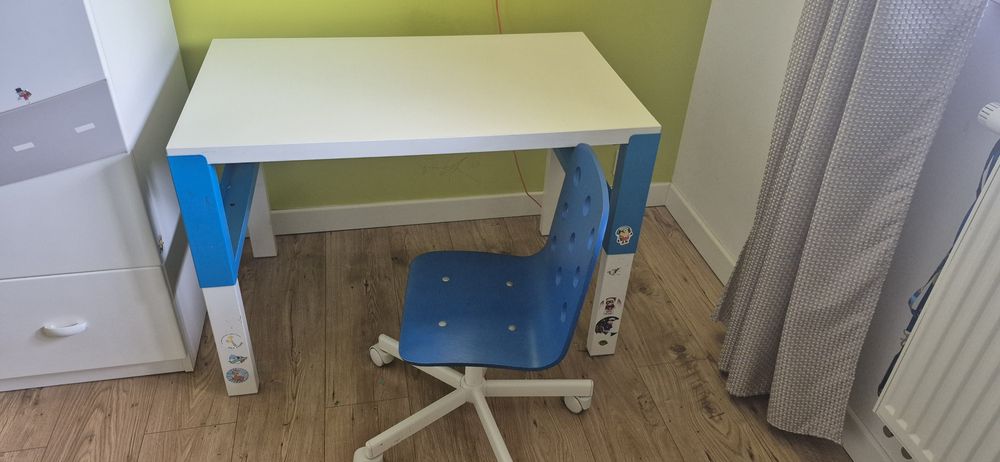 dziecięce biurko Pahl Ikea i  krzesło obrotowe