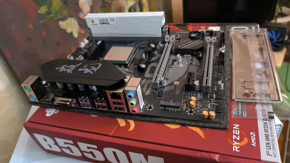 Набір для ПК AM4 Ryzen 7 5700X / SOYO B550m / 32gb 3200mhz