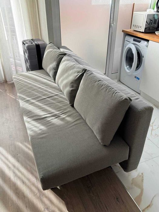 Sofá-cama Ikea prático e confortável