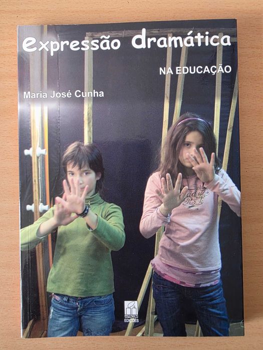 Livro "Expressão Dramática na Educação" de Maria José Cunha