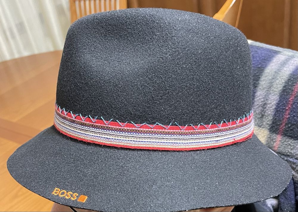 Пречудовий. Капелюх фетровий. Hugo Boss