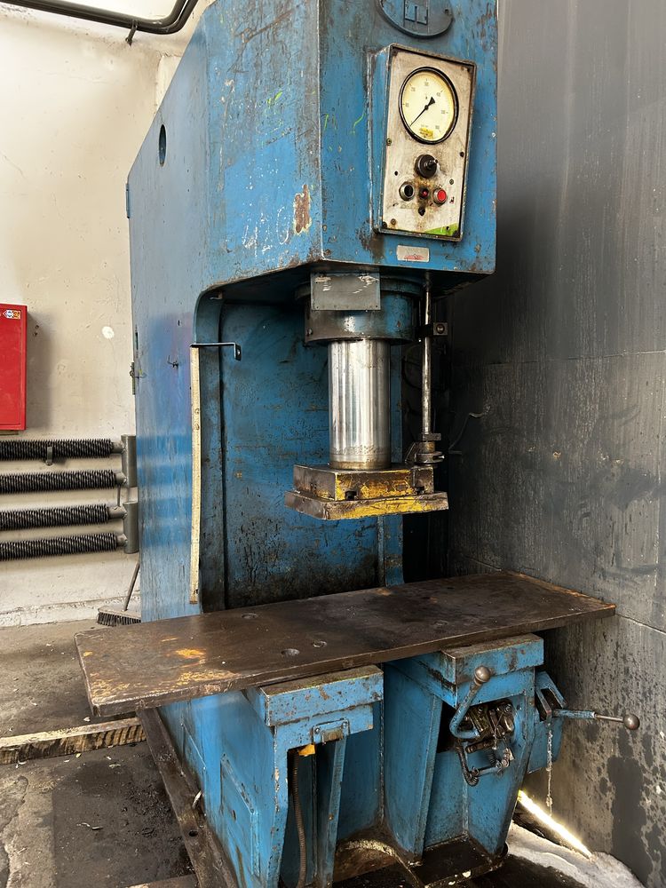 Prasa hydrauliczna P6330- 100 T + druga gratis