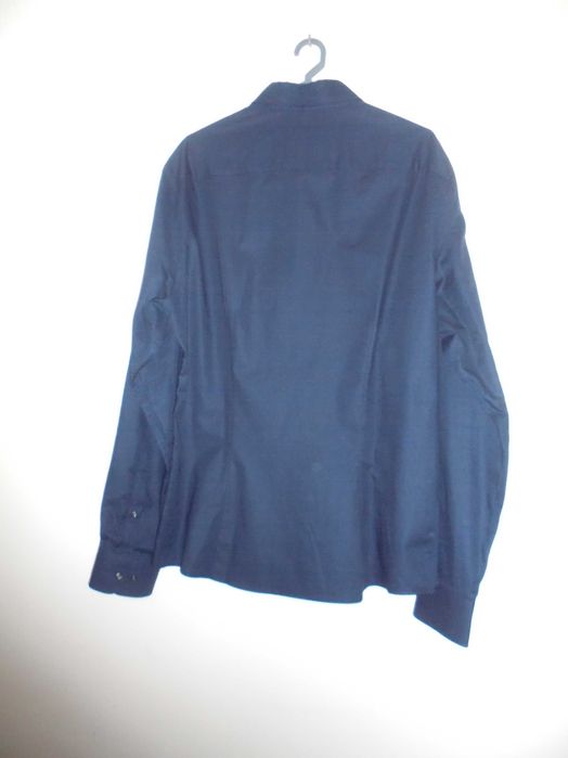 camisa de homem da marca MNG