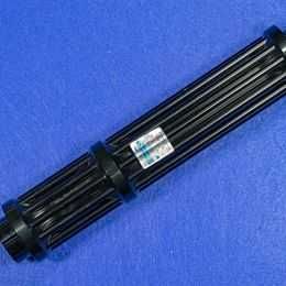 Laser azul de alta potência 5000mw com carregamento por USB.