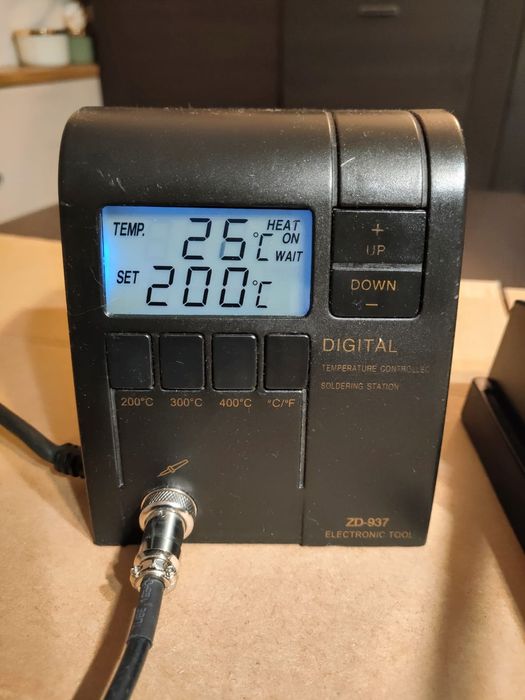 stacja lutownicza ZD-937 na procesorze