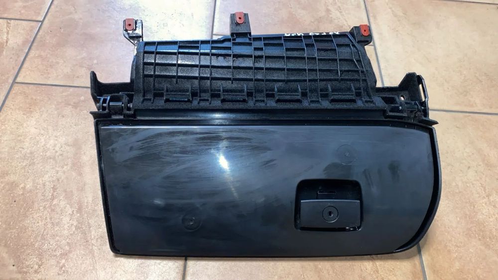 BMW X3 F25 SCHOWEK PASAŻERA DESKI KONSOLI 9210486 USA POŁYSK