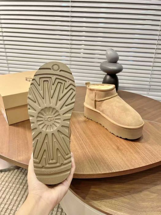 "Buty Trampki" UGG_Classic Ultra Mini Platform BootChestnut_R.40