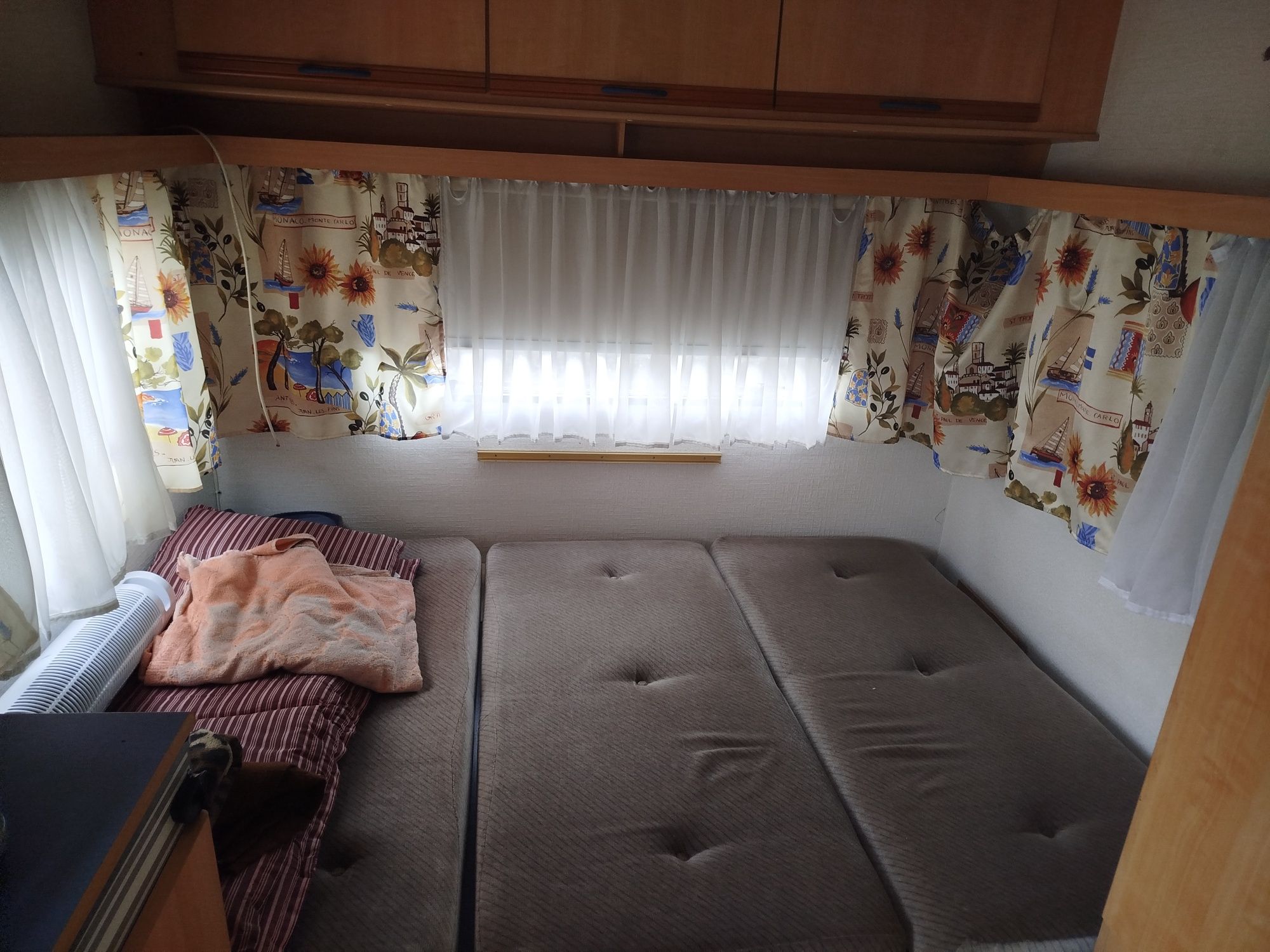 Przyczepa kempingowa Carevelair 2000 Rok