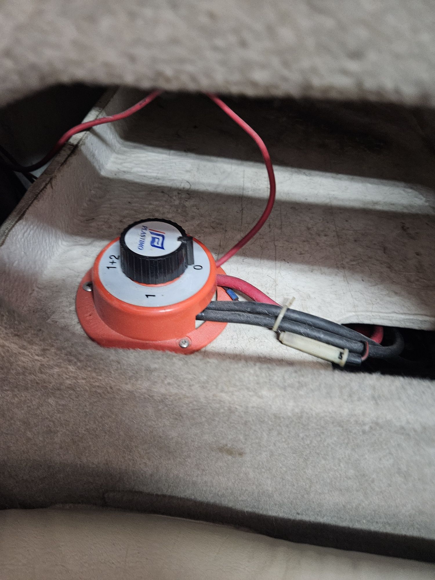 MAXUM 4.3 V6 c/reboque