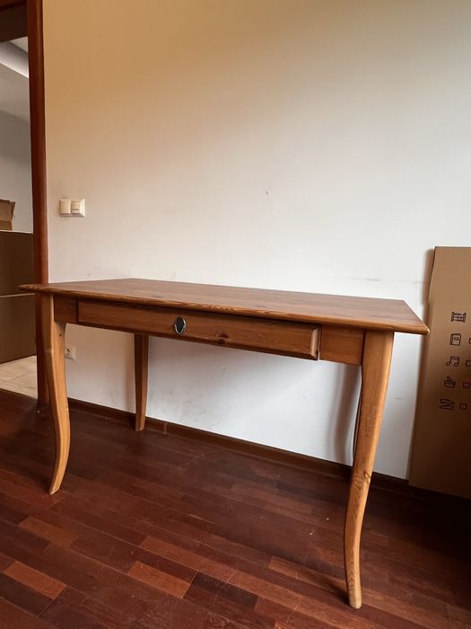 Biurko IKEA Leksvik - drewno sosnowe