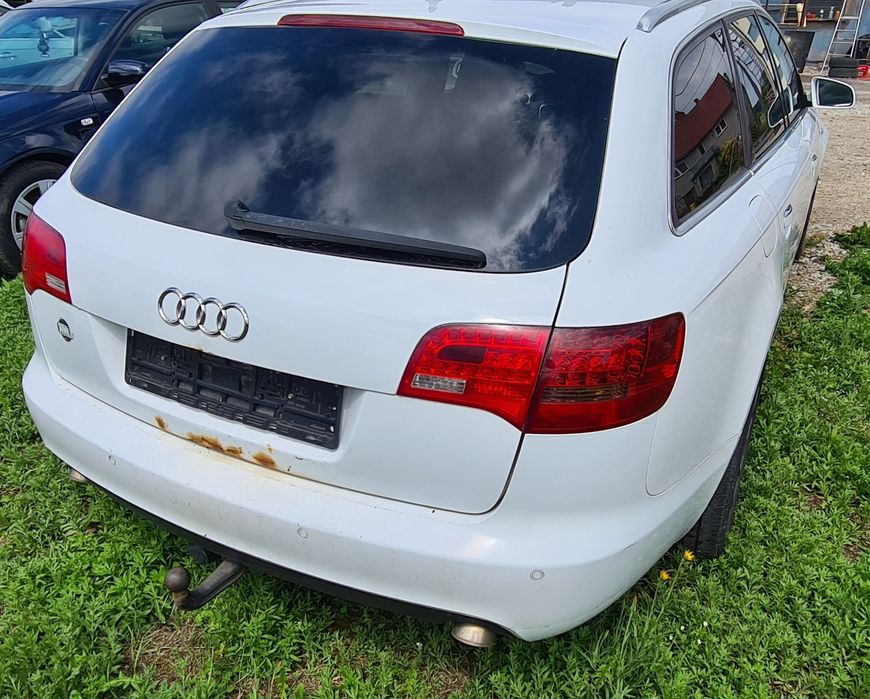 ZDERZAK TYLNY 3.0tdi 2.7tdi biały tył AUDI A6 C6 Kombi 2008r LY9C