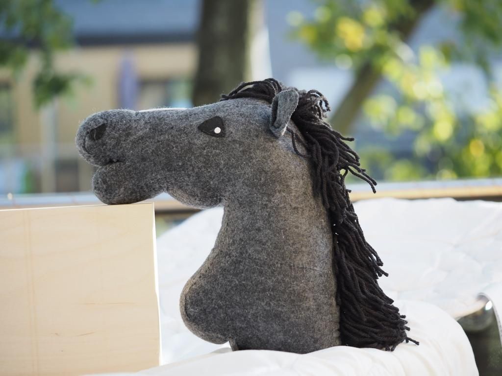 Koń konik na kiju hobby horse zabawka handmade prezent jednorożec