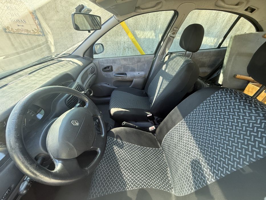 Renault Megane a circular diariamente