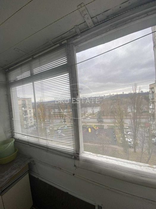 Видова на Дніпро 1к 34м Лівобережна Русановка, Русанівська Набережна 6