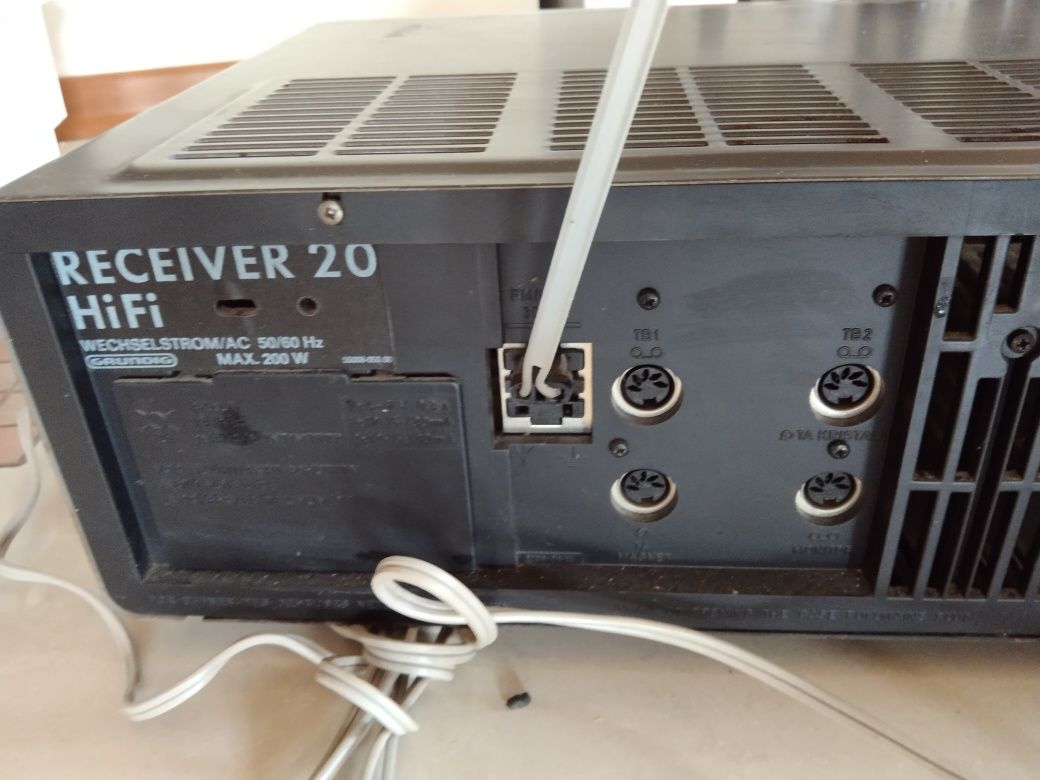 Stary Ampituner GRUNDIG Receiver 20