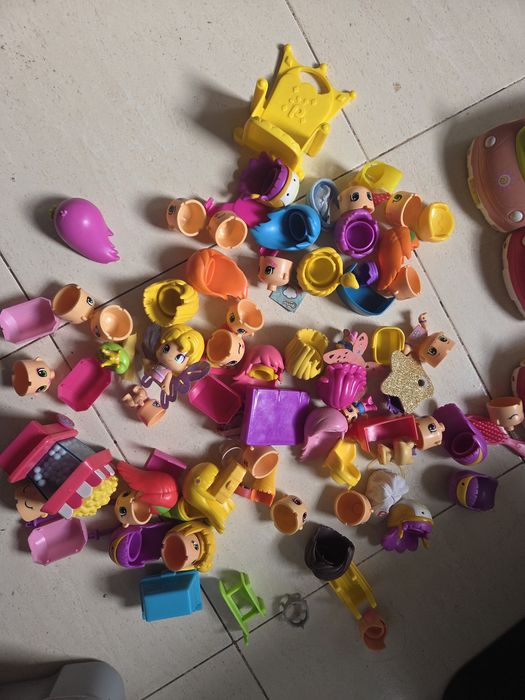 Varios bonecos da piny pon