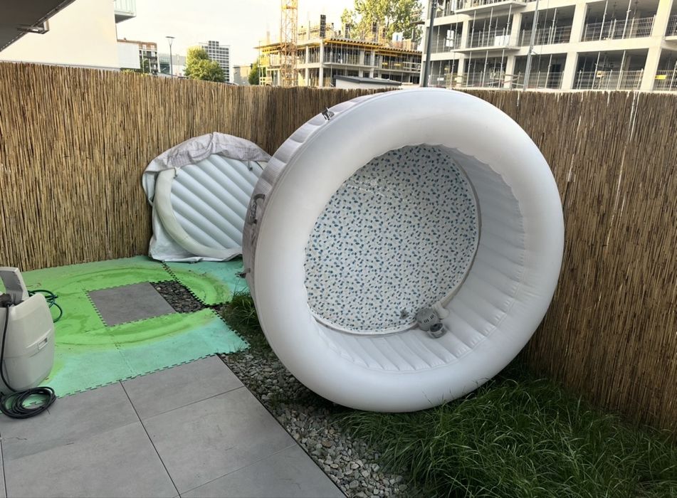 Jacuzzi Lay-Z-Spa 800l z pompą – OKAZJA!