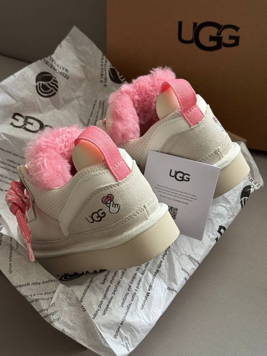 UGG Lowmel Grey Love