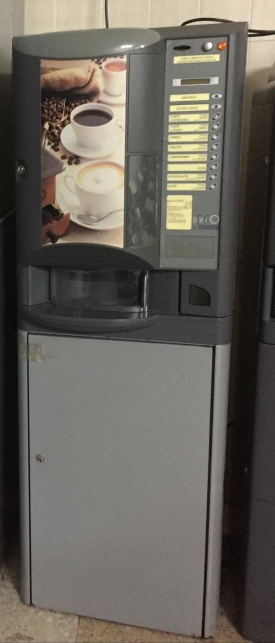 Máquina Vending Brio 250