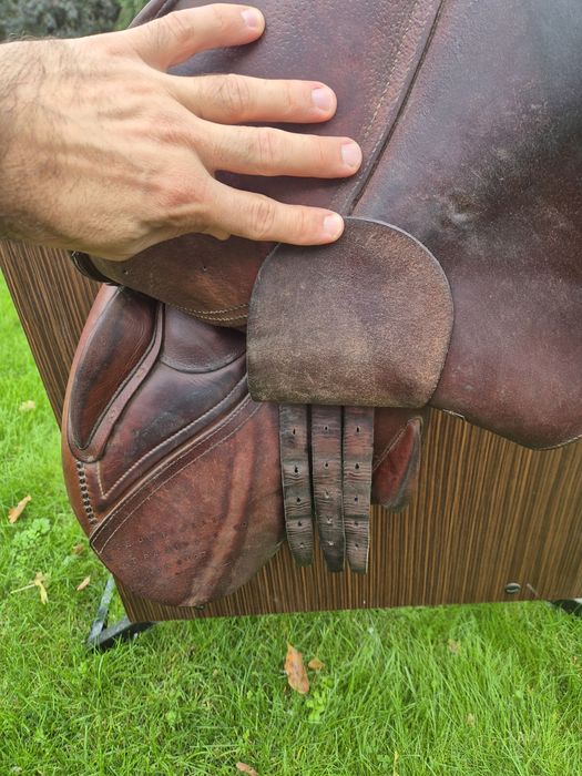 Siodlo skokowe CWD SE02 17"