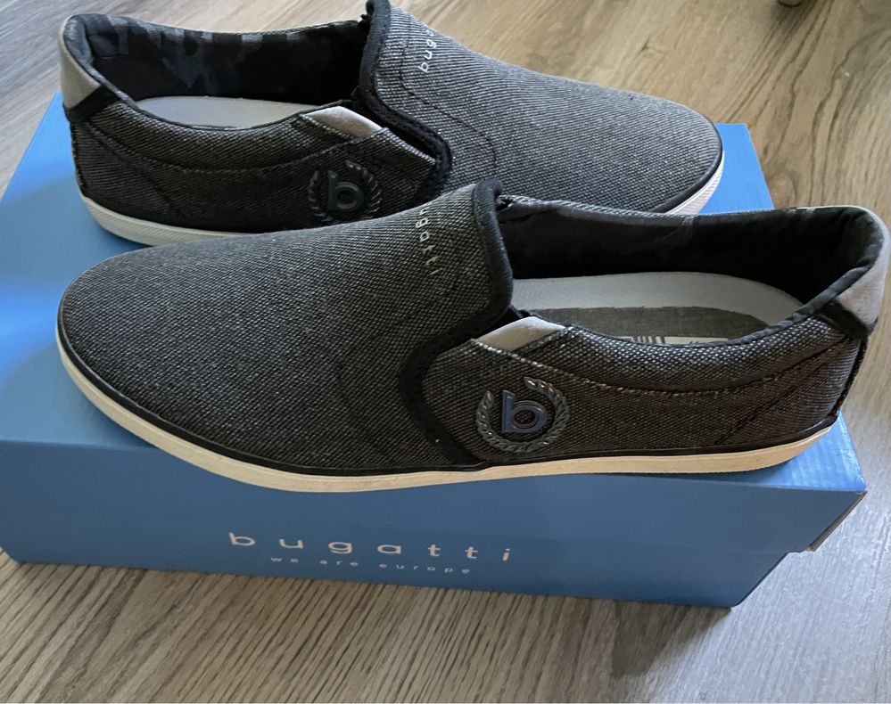 Макасіни bugatti