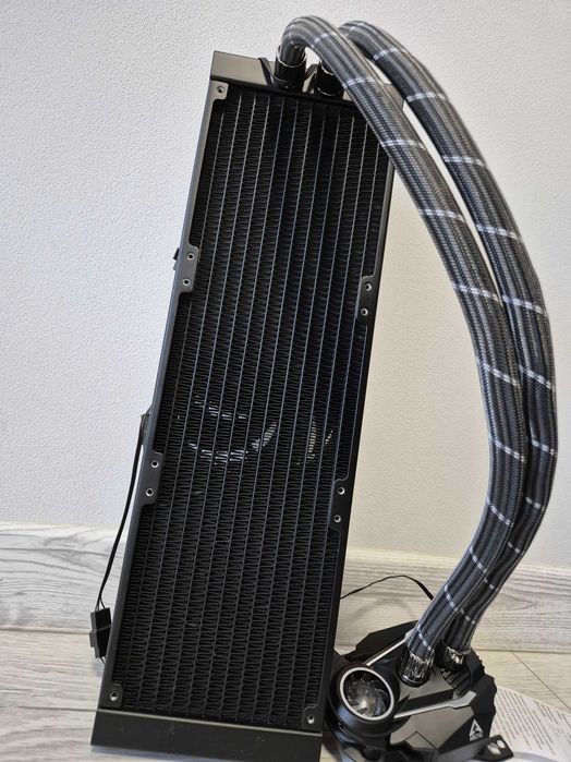 ТОП вибір водяне охолодження 360mm Arctic Liquid Freezer II 360 гар 3р