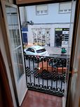Quarto CASAL c/ VARANDA. Metro Saldanha. Centro Lisboa.