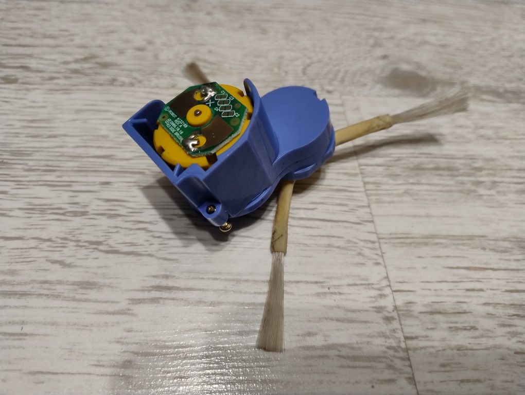 Moduł szczotki bocznej ze szczotką Irobot Roomba 564