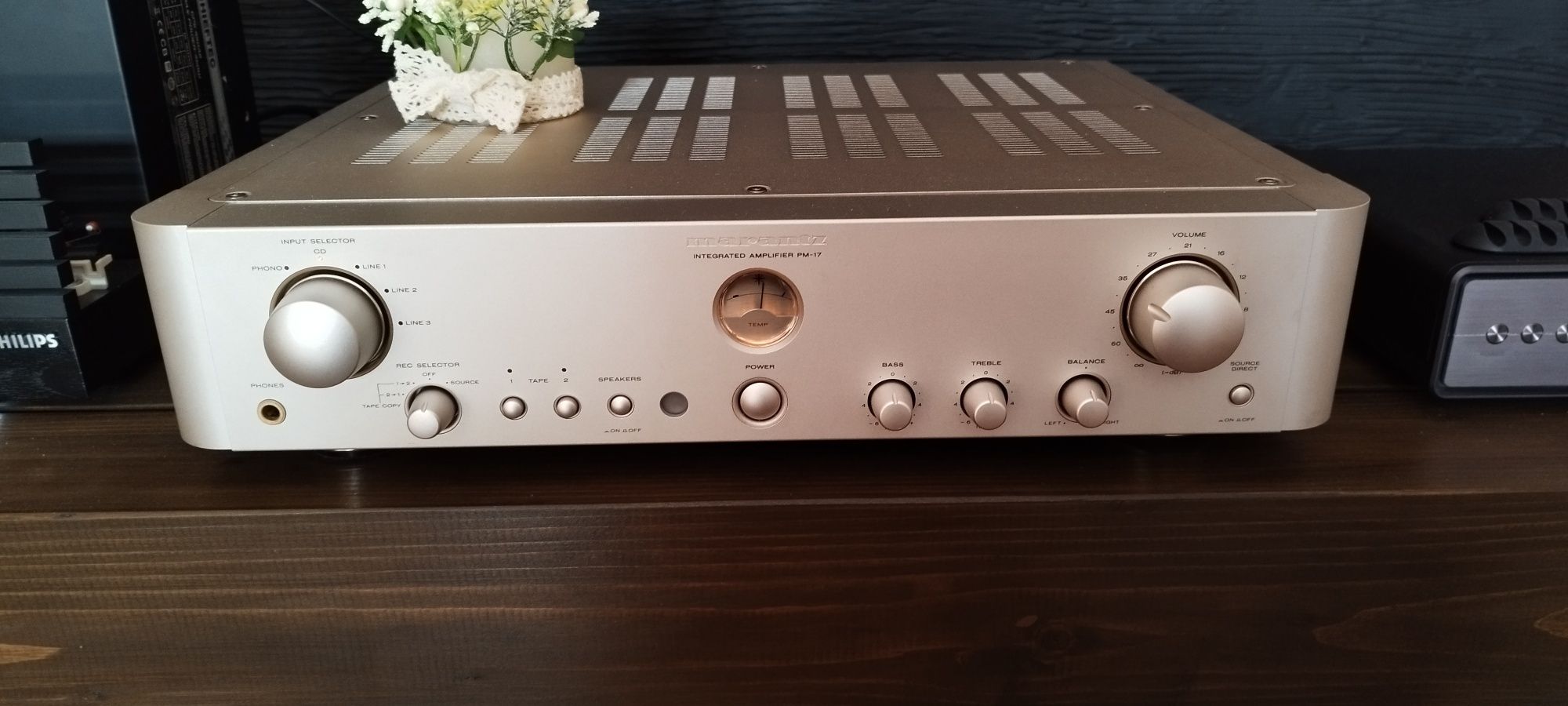 Підсилювач Marantz pm 17.