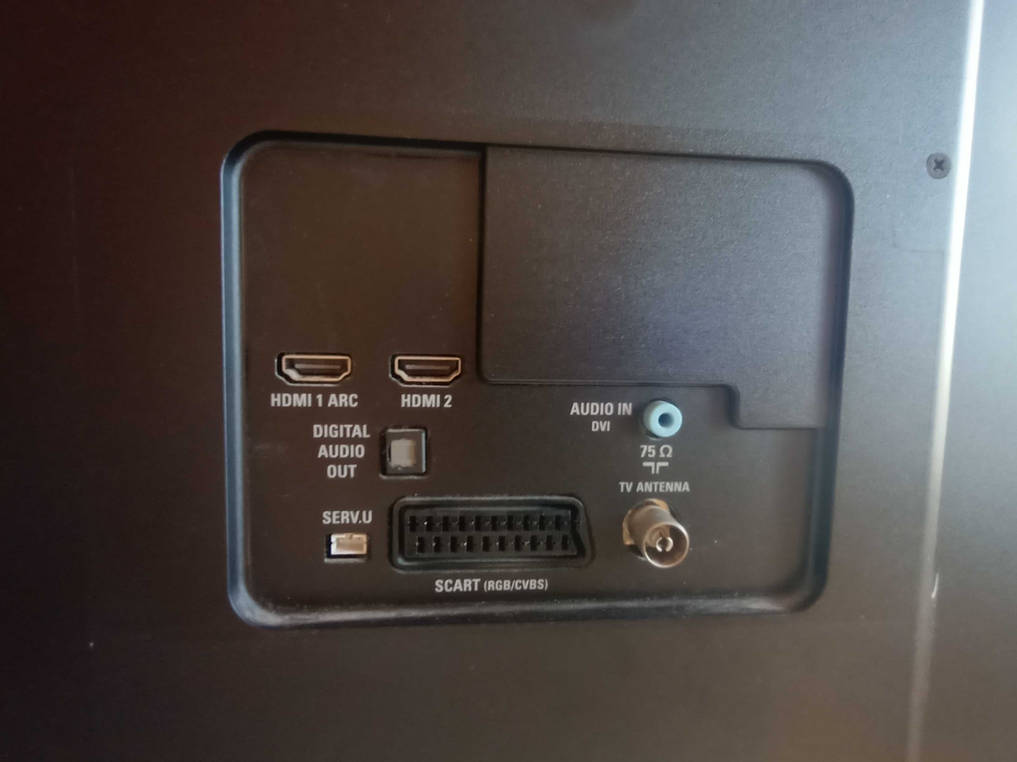 Smukły telewizor LED Full HD marki Philips