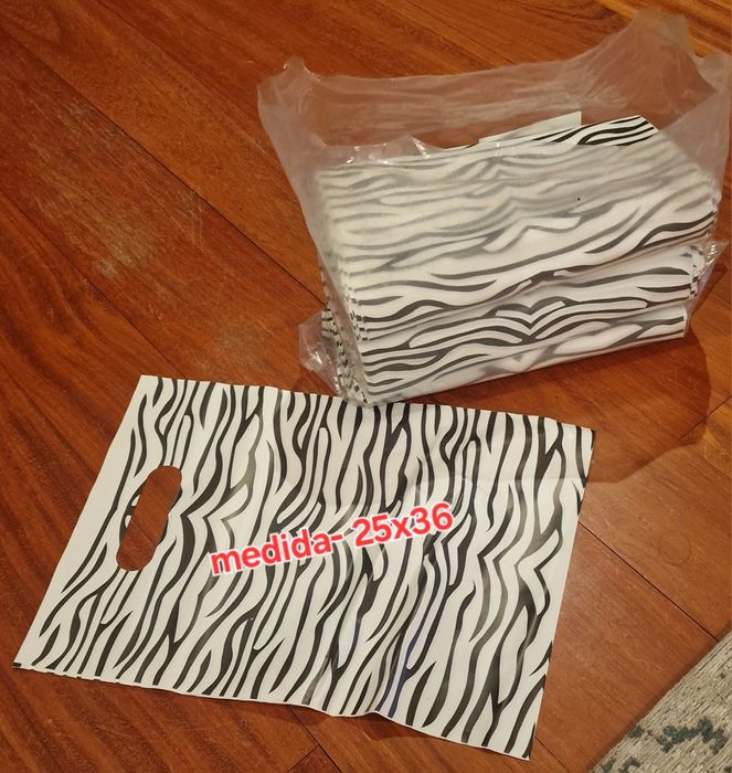 Sacos plasticos - 2 tamanhos