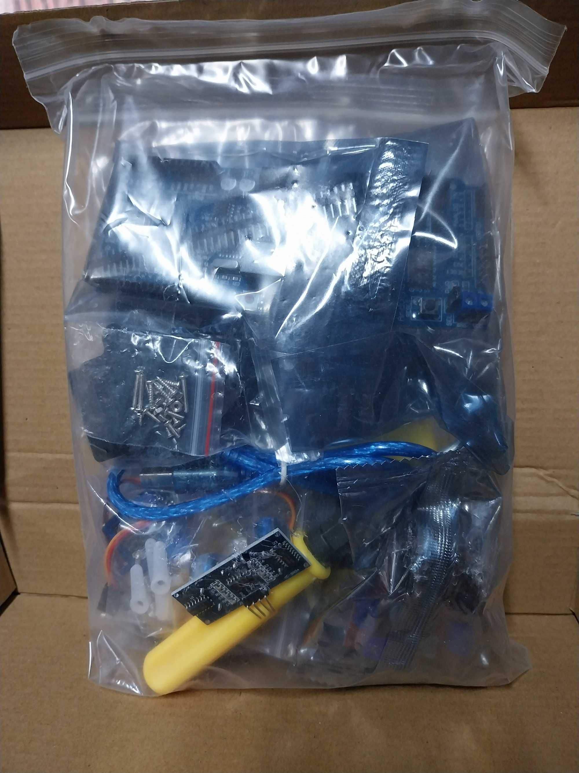 zestaw diy robot samochód akumulatorowy
