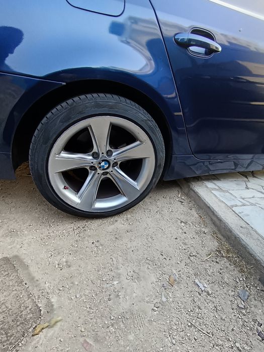 BMW 530 e60 2008 com 240 cavalas