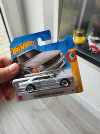 hot wheels mercedes-benz 560 sec amg