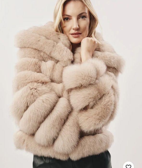 Beżowe Futro z kołnierzem Ochnik * Limitowana edycja*.