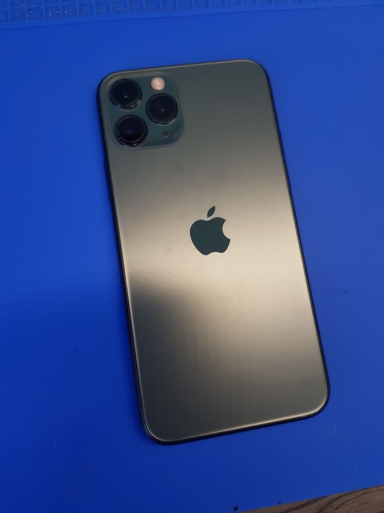 Продаю iPhone 11 Pro по запчастинам