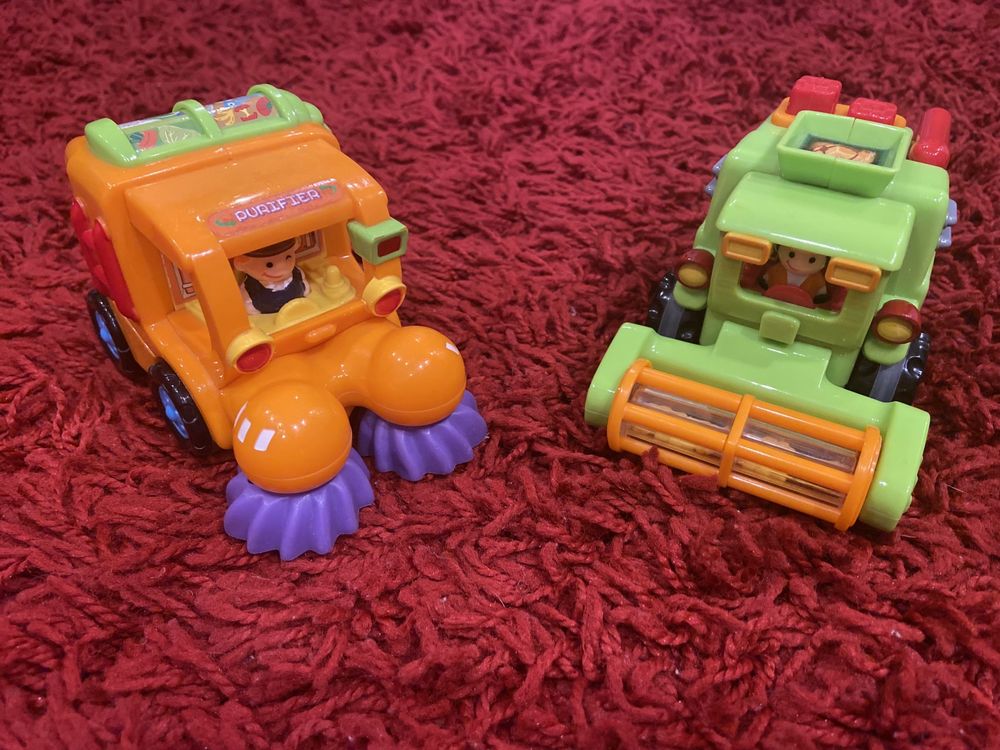 Машинки та інші іграшки