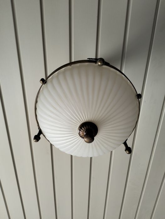 Люстра классическая.