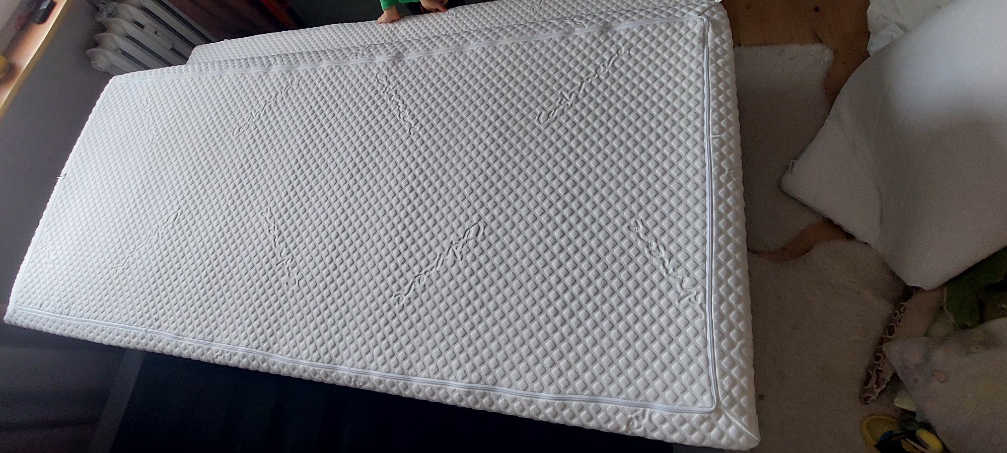 Łóżko 180x200 plus super materace piankowe