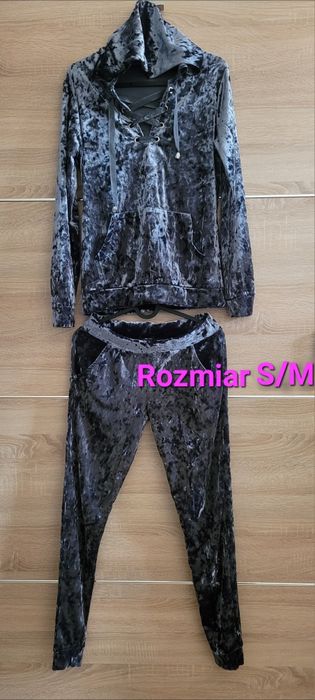 Welurowy dres, S/M