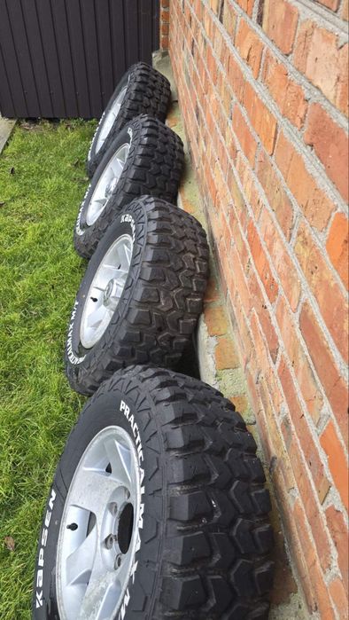 Колеса у зборі  міцубісі L200 r16. Розб- 6x139.7, резина 245x75x16