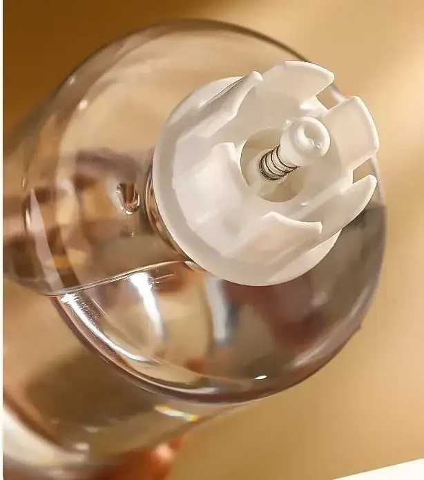 Дозатор їжі для котів та собак з автоматичною подачею корму та води