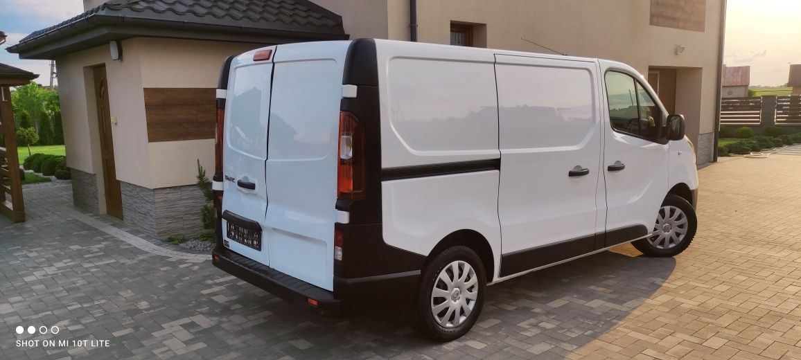 //Renault Trafic 1,6DCI//Serwisowany//Bezwypadkowy//NAVI//Klimatyzacja